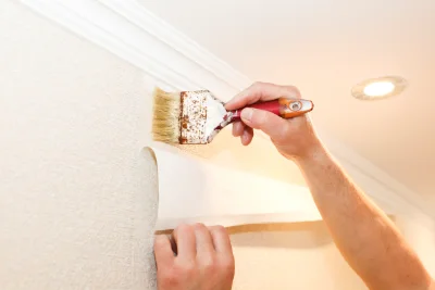 Pose de papier peint à Champagnolles — revêtements muraux et toiles de verre